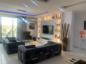 Elegant apartment & art gallery